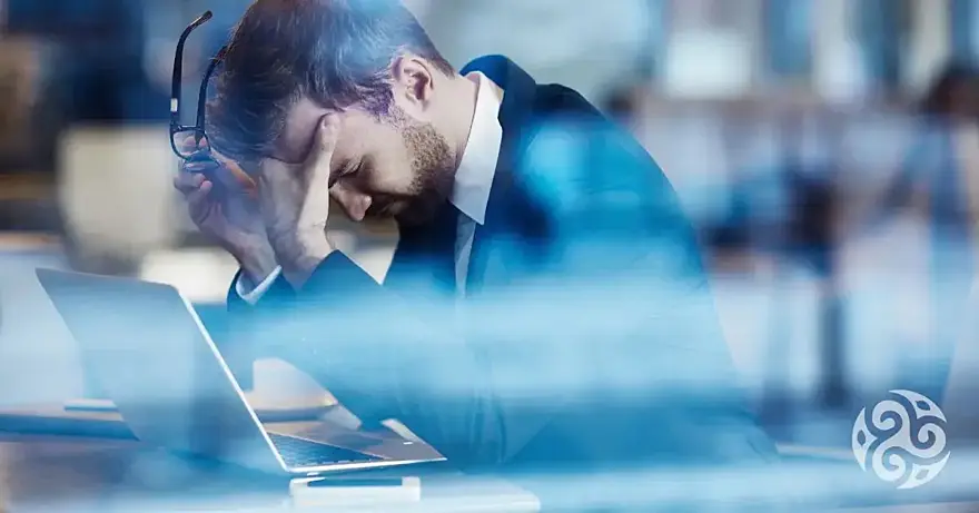 Vysoký kortizol: příznaky a 8 řešení, jak jej snížit